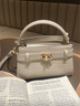 CHARLES&KEITH鱷魚(yú)紋凱莉包手提斜挎婚包包女包生日禮物CK2-50270880-1 Ivory象牙色 S 曬單實(shí)拍圖
