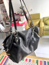 輕鷗新款女包簡(jiǎn)約復古高級感女神節通勤包方形時(shí)尚學(xué)生百搭托特包單肩 黑色 曬單實(shí)拍圖