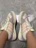 adidas「面包鞋」COURTIC經(jīng)典運動(dòng)板鞋男女阿迪達斯官方三葉草 白/灰/肉粉/紫 35.5 曬單實(shí)拍圖