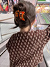 兩世歡萌趣可愛(ài)貓咪扭扭夾2025新款高級感后腦勺一字抓夾女盤(pán)發(fā)發(fā)卡頭飾 【琥珀底夾】黃色眼鏡小貓 曬單實(shí)拍圖