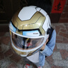 貝羅森  BEULUOSEN兒童頭盔男孩冬季全盔5-14歲鋼鐵戰士電動(dòng)車(chē)騎行防護小學(xué)生安全帽全覆式防寒保暖防風(fēng)可拆洗圍脖款 白色(標配透明鏡+彩鏡)推薦5-12歲 曬單實(shí)拍圖