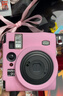 淺里適用于instax富士拍立得mini99保護套殼鏡頭蓋自拍鏡掛繩電池配件 mini99粉色硅膠粉棕繩(包鏡頭款) 曬單實(shí)拍圖