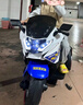 貝趣兒童電動(dòng)車(chē)摩托車(chē)1-3-6歲寶寶三輪車(chē)小孩玩具車(chē)可坐人遙控電瓶車(chē) 超大警車(chē)藍【遙控雙驅+藍牙+皮座 1-7歲生日周歲六一兒童節禮物 曬單實(shí)拍圖