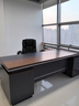 諾雄老板桌辦公室簡(jiǎn)約現代大氣班臺時(shí)尚輕奢總裁桌經(jīng)理桌主管桌 大葉胡桃木+鐵灰色 2.4米老板桌【含雙柜】+老板椅 曬單實(shí)拍圖