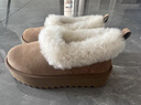 UGG【雙11搶先購】秋季新款女士厚底懶人毛毛鞋 1166733CHE|栗色39 曬單實(shí)拍圖
