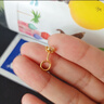 黛若足金黃金耳釘養(yǎng)耳環(huán)高級免摘仿鉆一克拉真金送女友實用彎鉤禮物 【單只】黃金彎鉤(約0.7g) 曬單實拍圖