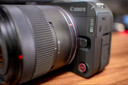 佳能（Canon）R50V   旅拍家用創(chuàng  )意視頻機 APS-C半畫(huà)幅微單相機 6K超采4K視頻 美顏vlog直播視頻機 R50V拆單機白+（128G卡*2+背包+電池） 官方標配（贈3期免息） 曬單實(shí)拍圖