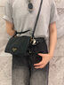 PRADA/普拉達【七夕禮物】女士徽標(biāo)飾牛皮革單肩包 黑色 曬單實拍圖