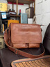 ANDSEEYOU 斜挎包男 真皮單肩電腦包大容量郵差包牛皮休閑商務(wù)通勤上班背包 復古棕 14英寸 曬單實(shí)拍圖