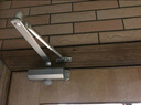 雅利逹（Ya Li Da） 閉門器家用自動關(guān)門器液壓緩沖神器靜音關(guān)門減震條大號緩沖器 中號90度定位(適用門重65-85KG) 曬單實拍圖