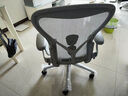赫曼米勒（HERMAN MILLER）Aeron 座椅 礦石白電腦椅人體工學(xué)座椅辦公椅 甄享款 90-120度(含) 升降扶手 中號 曬單實拍圖