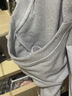 沐霓灰色V領(lǐng)正肩長(cháng)袖t恤女2025新款春季內搭打底衫辣妹緊身收腰上衣 灰色 M （建議100-115斤） 曬單實(shí)拍圖