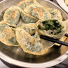 大個(gè)頭韭菜豬肉煎餃餃子鍋貼蒸餃廣式早茶早餐半成品商用茶樓水餃 韭菜豬肉餃12個(gè)*49g 曬單實(shí)拍圖