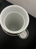 全陶瓷內膽保溫杯非涂層茶水分離杯桌面辦公水杯子便捷戶(hù)外車(chē)載杯 儒雅白380ml 曬單實(shí)拍圖