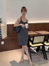 ZESH/澤尚【新品】銅錢(qián)中號(hào)飯盒包女士包簡(jiǎn)約手提包腋下包七夕禮物 黑色 曬單實(shí)拍圖