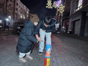 NIKE 耐克男女小嬰童冷帽手套2件套冬季兒童保暖帽子手套套裝52cm 曬單實(shí)拍圖