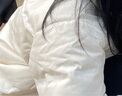 波司登（BOSIDENG）【反季】冬季羽絨服鵝絨女短款翻領(lǐng)新國(guó)標(biāo)90絨商場(chǎng)同款修身外套 奶白菱形格提花8958 XS 155/80A 體重約110以內(nèi) 曬單實(shí)拍圖