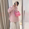 婧麒（JOYNCLEON）孕婦裝秋冬季新款時尚套裝洋氣高級感針織毛衣上衣褲子 單粉色毛衣 Jwc150600 L 曬單實拍圖