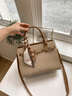 viney牛皮手提包包女包斜挎包高檔媽媽包中年生日情人節禮物送女友老婆 【卡其色】新年送女生實(shí)用輕奢托特包 時(shí)尚品牌百搭通勤單肩包 曬單實(shí)拍圖