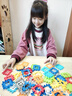 浮造兒童積木益智拼裝玩具3到6歲超大號搭房子男孩女孩子立體拼插拼圖 房子積木210片+窗架65片+收納桶 曬單實(shí)拍圖