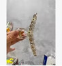 兩世歡2025新款亞克力花朵抓夾大號(hào)后腦袋盤發(fā)高級(jí)感馬尾夾鯊魚夾發(fā)夾女 花朵抓夾 曬單實(shí)拍圖