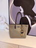 viney托特包包女包輕奢單肩包大容量生日生日情人節禮物送女友老婆 【卡其色】新年送女生實(shí)用高級感手提包 時(shí)尚品牌通勤百搭休閑腋下包 曬單實(shí)拍圖
