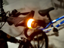 塔斯隊(duì)長(zhǎng)（TOSUOD）自行車(chē)把塞燈車(chē)把燈把堵燈防水把套燈山地車(chē)把塞轉(zhuǎn)向燈單車(chē)配件 黑橙一對(duì) 曬單實(shí)拍圖
