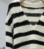 MO&Co.毛衣馬海毛綿羊毛羊駝毛混紡大V領(lǐng)落肩條紋針織衫摩安珂 白黑條色 M /165 曬單實(shí)拍圖