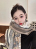 CHANEELR & KARITH圍巾女冬季大方巾保暖三角巾兩用雙面防寒生日小眾禮物送女友老婆 卡其 曬單實(shí)拍圖
