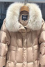 波司登（BOSIDENG）【反季】羽絨服女款短款翻領(lǐng)大毛領(lǐng)新國標(biāo)90絨商場同款修身外套 梧桐卡其7B02 XS 155/80A 曬單實拍圖