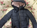 YINER音兒專(zhuān)選冬季女裝時(shí)尚短款零壓感厚實(shí)保暖撞色連帽羽絨服 藏藍 S 曬單實(shí)拍圖