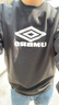 茵寶（Umbro）官方多彩運(yùn)動(dòng)衛(wèi)衣新款復(fù)古圓領(lǐng)男女同款長(zhǎng)袖上衣 凝眸黑 M 曬單實(shí)拍圖