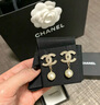 香奈兒（Chanel）耳環(huán)經(jīng)典雙C珍珠耳釘優(yōu)雅氣質(zhì)精致耳墜節日送禮送女友 珍珠吊墜A86506-Y09902-Z2953 均碼 曬單實(shí)拍圖