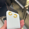 六福珠寶冰·鉆方糖黃金耳釘耳環(huán)女炫彩色耳飾GJA0021DS 總重2.02克配硅膠耳堵 曬單實拍圖