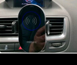 飛利浦（Philips）全自動(dòng)車(chē)載手機支架無(wú)線(xiàn)充電蘋(píng)果手機無(wú)線(xiàn)充電器車(chē)載 無(wú)線(xiàn)充支架【出風(fēng)口+中控臺】 曬單實(shí)拍圖