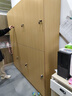 提居原木色更衣柜員工柜木質(zhì)理發(fā)店存包柜健身房瑜伽儲物柜美發(fā)店帶鎖 3層9門(mén)原木色+白平板門(mén) 鑰匙鎖 曬單實(shí)拍圖