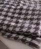 【全網(wǎng)熱銷(xiāo)】圍巾氛圍感千鳥(niǎo)格學(xué)生韓版情侶秋冬保暖百搭 灰色 30*180cm 曬單實(shí)拍圖