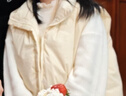 茵曼（INMAN）【曠野美拉德】寬松輕盈羽絨服馬甲2024冬女裝新款白鴨絨無袖外套 黃色 S 曬單實(shí)拍圖
