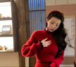 菲洛曼（FEILUOMAN）本命年女紅毛衣圣誕新年氛圍感針織衫上衣秋冬軟糯慵懶氣質(zhì)內搭半 紅色[毛衣秋冬女慵懶風(fēng)/今 S 建議80-90斤 曬單實(shí)拍圖
