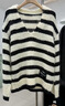 MO&Co.毛衣馬海毛綿羊毛羊駝毛混紡大V領(lǐng)落肩條紋針織衫摩安珂 白黑條色 M /165 曬單實(shí)拍圖