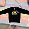 阿迪達斯 （adidas）童裝秋冬季  內(nèi)搭衛(wèi)衣套頭衫 長袖上衣  黑/金 128 曬單實拍圖