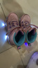 Skechers斯凱奇童鞋女童靴子冬季防潑水閃燈鞋高幫休閑兒童棉靴302667L 粉紅色/多彩色/PKMT/純色大底 30 曬單實拍圖