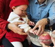 幼歌（YOUGE） 嬰幼兒清新水果提花毛衣套裝寶寶溫暖貝雷帽花苞短褲 淺杏柿子上衣 80cm 曬單實(shí)拍圖