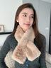 允娜柔軟毛毛圍巾女韓版百搭日系秋冬季毛絨少女圍脖仿兔毛加厚交叉 淺駝色 曬單實(shí)拍圖