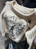 moussy 新品暗黑哥特圖案短款針織衫毛衣女028HAZ70-0951 013象牙色 均碼 00020/F 曬單實拍圖