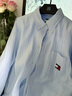 TOMMY JEANS【純棉牛津紡】25春夏女裝學(xué)院風(fēng)寬松落肩挺括襯衫外套20289 淺藍(lán)白條紋色0A7 S 曬單實(shí)拍圖