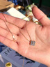 SASSY四葉草18k金項鏈女彩金海藍寶石吊墜新年情人節禮物送女友老婆 18K金 海藍寶石吊墜+S925銀鏈. 0.4克拉 曬單實(shí)拍圖