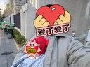 A 21 FUNB母子連體衣春秋帶寶寶袋鼠母子連體保暖衛衣大碼爸爸親子抱娃外套 灰色加絨沒(méi)有腰凳 180 2XL 150-200斤 曬單實(shí)拍圖