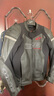 Alpinestars TRACK a星mm93聯(lián)名款騎行皮衣摩托車秋冬保暖機車服摩托服騎行服 黑亮紅 52 曬單實拍圖