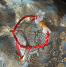 麥靈玲玲2025年屬蛇三合生肖紅繩手鏈雞形羊型龍年佩戴吉祥物手繩 2025年屬蛇手繩(牛形+雞形飾物) 精美禮盒 曬單實(shí)拍圖